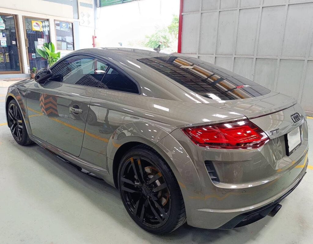 พ่นสีรถยนต์